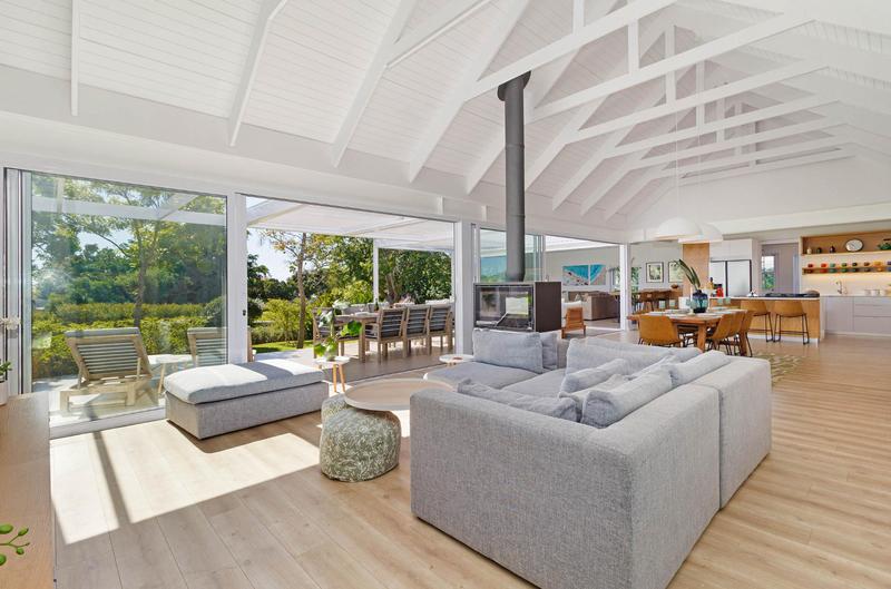 To Let 4 Bedroom Property for Rent in Steenberg Estate Western Cape